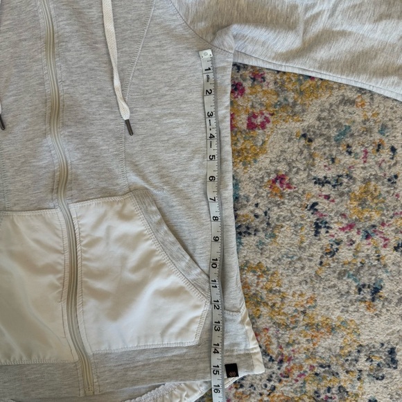 Studio by Energy Zone Women’s Zip Up Athletic Sweater Size Small - Picture 12 of 13